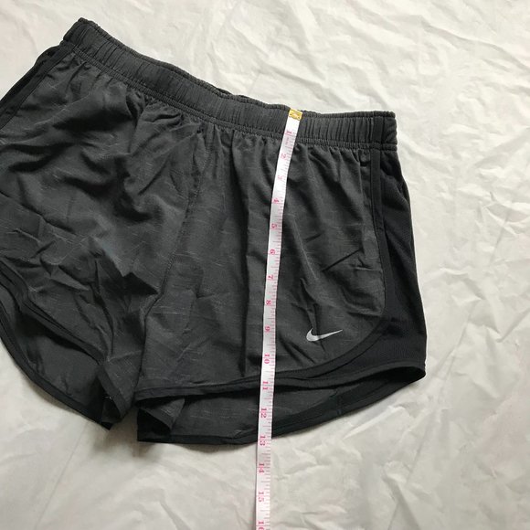 Women's Nike Dri-FIT Tempo Running Heather Black Lined Shorts Swoosh Size Medium - Picture 7 of 8